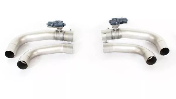 Remus Racing Axle-Back-Anlage mit dem App-fähigen REMUS Sound Controller für Giulia QV 2.9BiTurbo